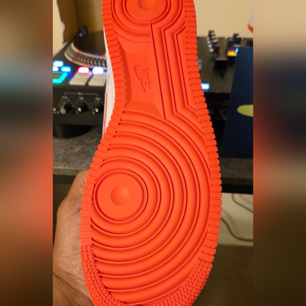 Nike Air Force 1'07 White Picante Red Size 13 Brand New No Box. *CLEAN*❤️🩹🤍 - Picture 7 of 9